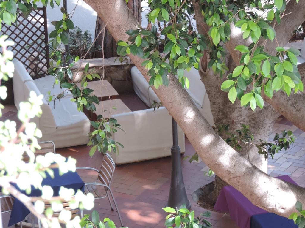 Albergo Miramare Cala Gonone Exterior foto